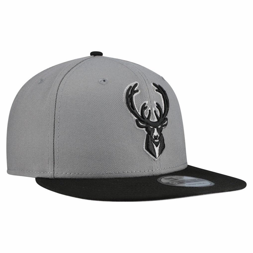 New Era Milwaukee Bucks Core Logo Storm Gray Two-Tone 9FIFTY Snapback Hat