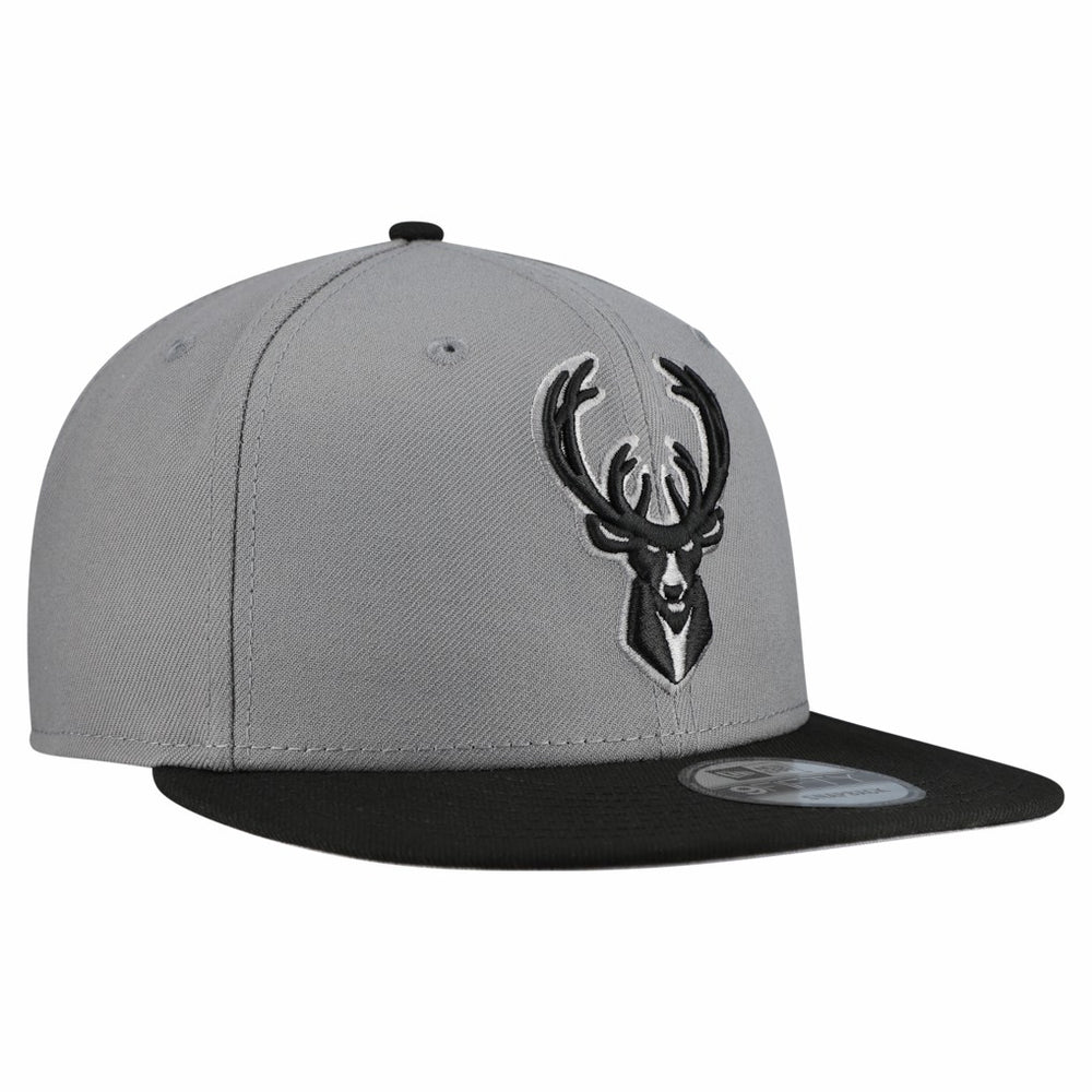 New Era Milwaukee Bucks Core Logo Storm Gray Two-Tone 9FIFTY Snapback Hat