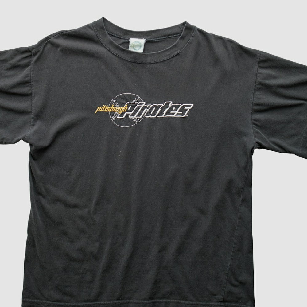 Black Pittsburgh Pirates 90s T-Shirt