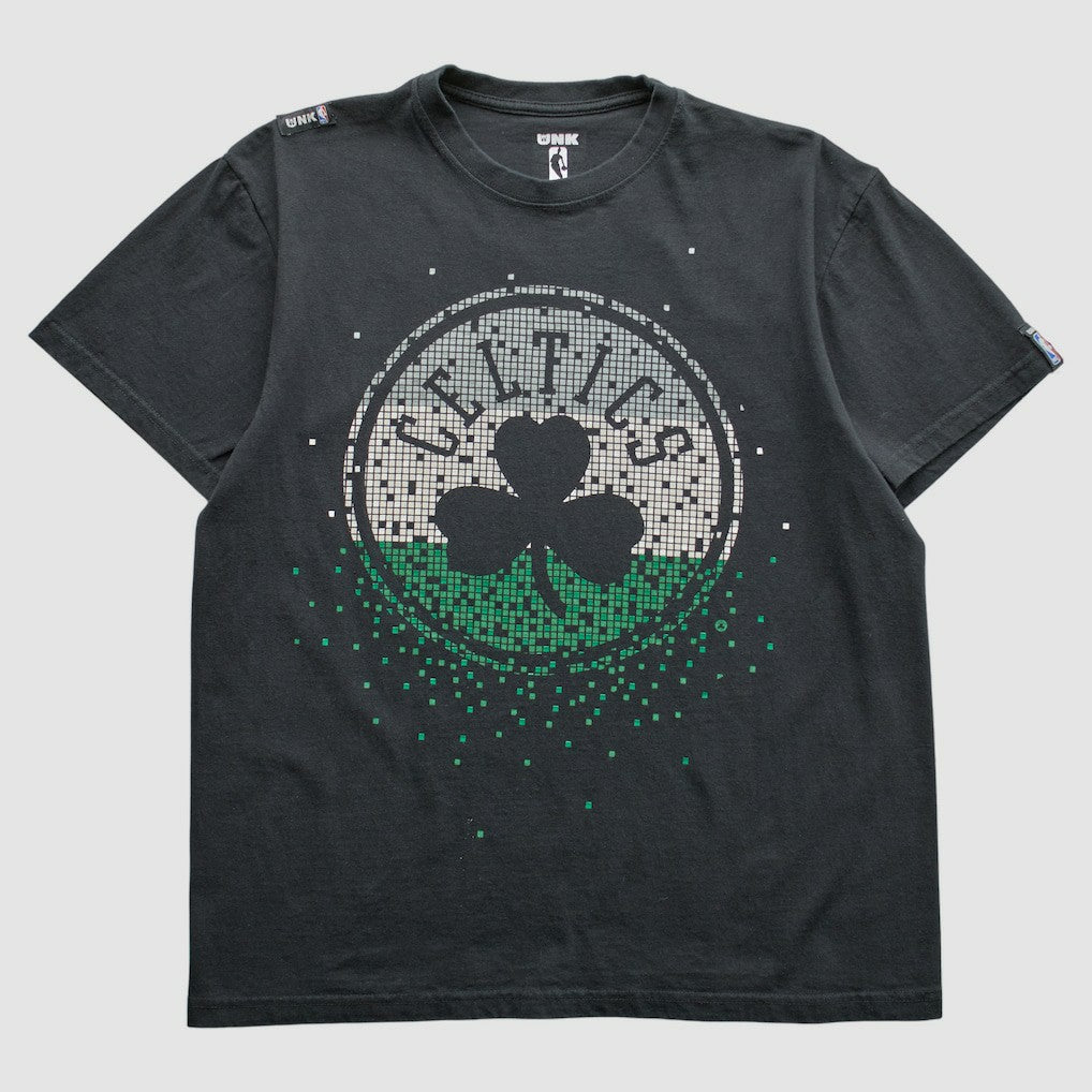 Vintage Boston Celtics UNK 2010s T-Shirt