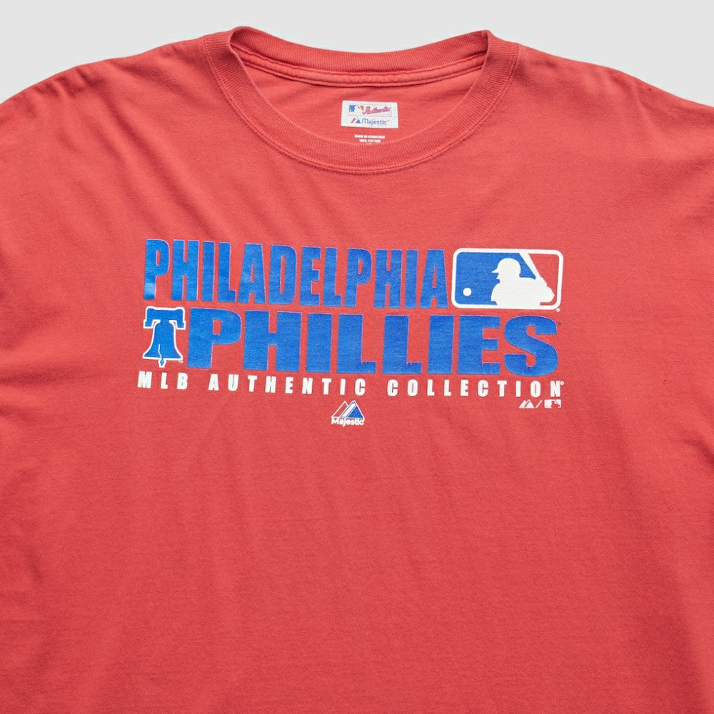 Red Philadelphia Phillies Majestic 2000s T-Shirt