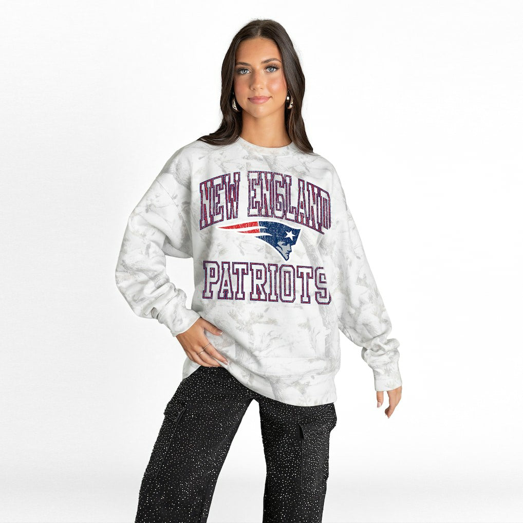Gameday Couture Women's Whiteout Oversized Premium Fleece Sweatshirt - New England Patriots Sweatshirts