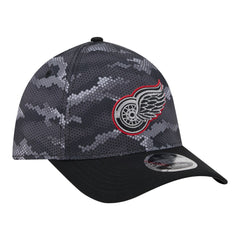 NHL Detroit Red Wings New Era Zero Dark 39THIRTY Flex Hat