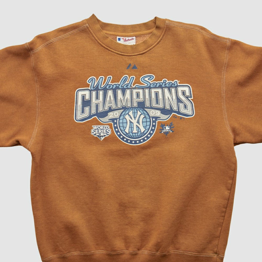Brown New York Yankees Majestic 2009 Pullover Sweatshirt