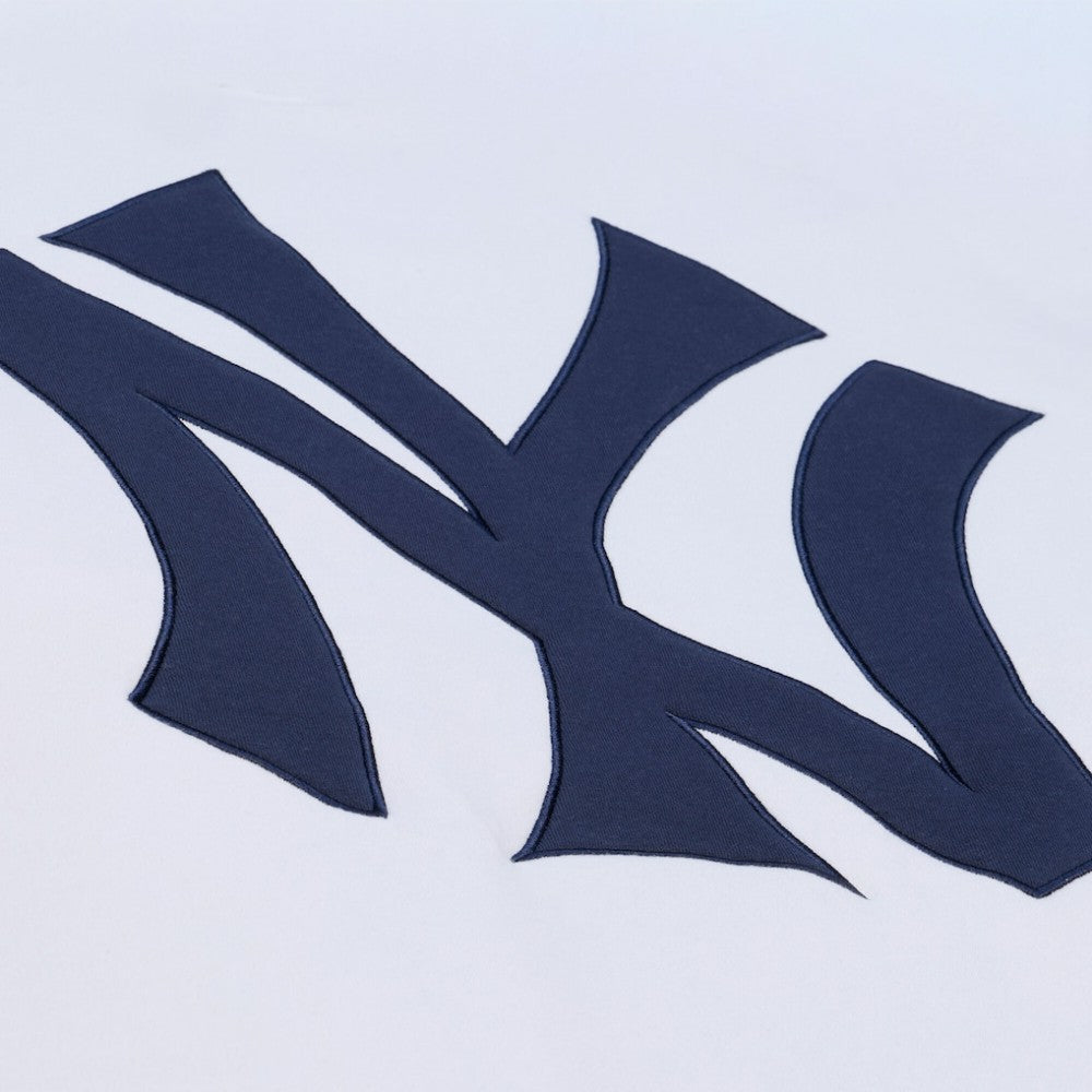 White New York Yankees Mitchell & Ness Arctic Fleece Sweatshirt