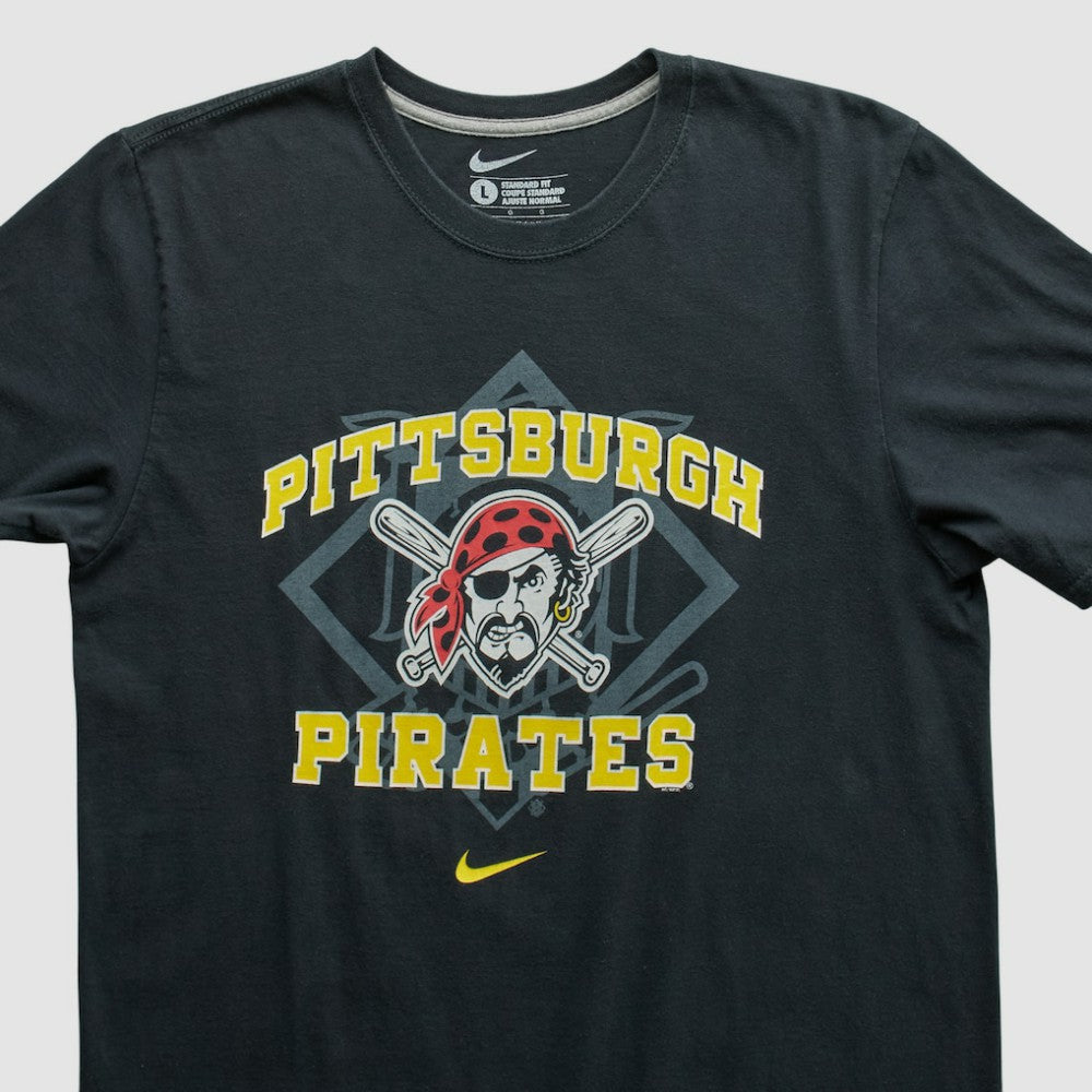 Black Pittsburgh Pirates Nike 2010s T-shirt
