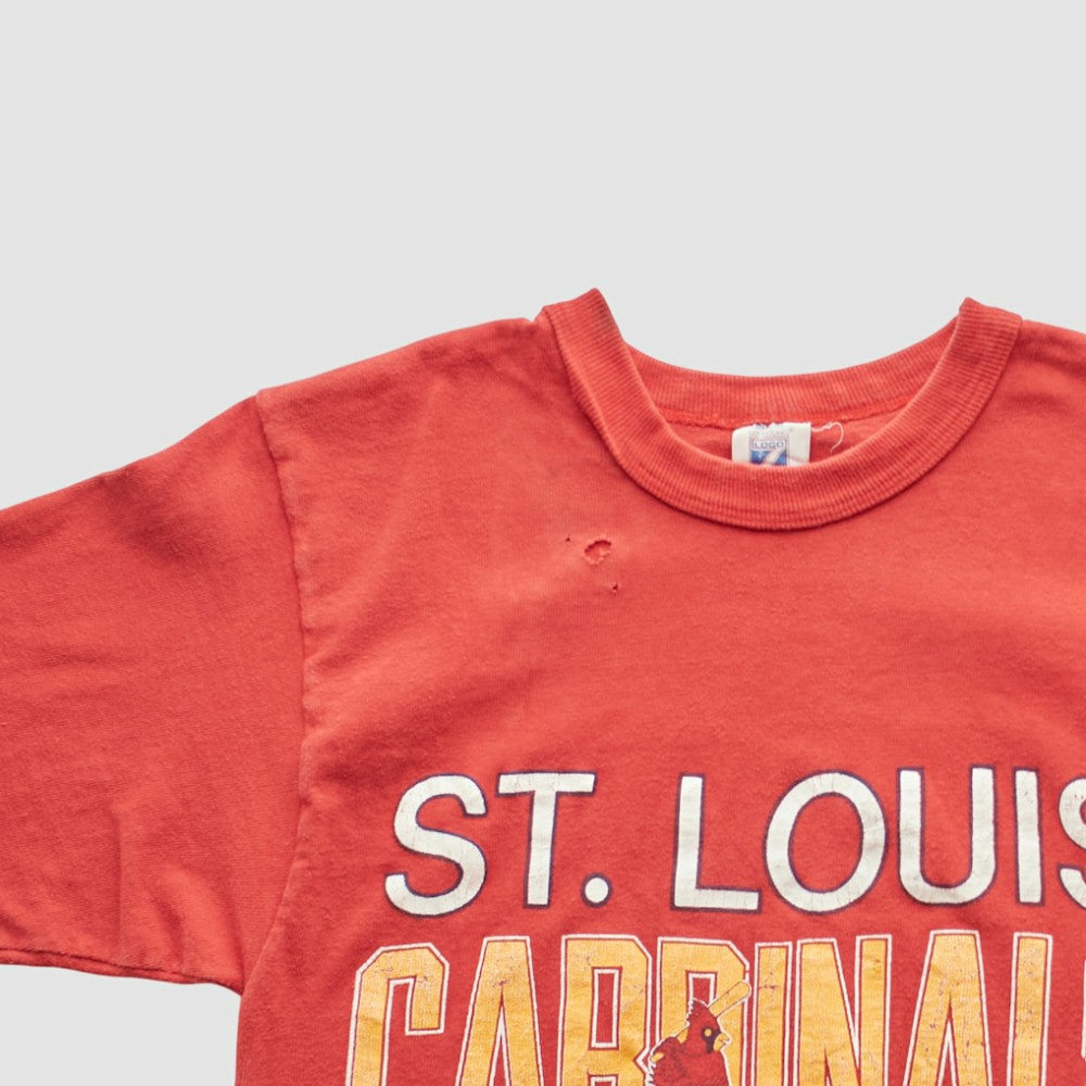 Red St. Louis Cardinals Logo 7 90s T-shirt