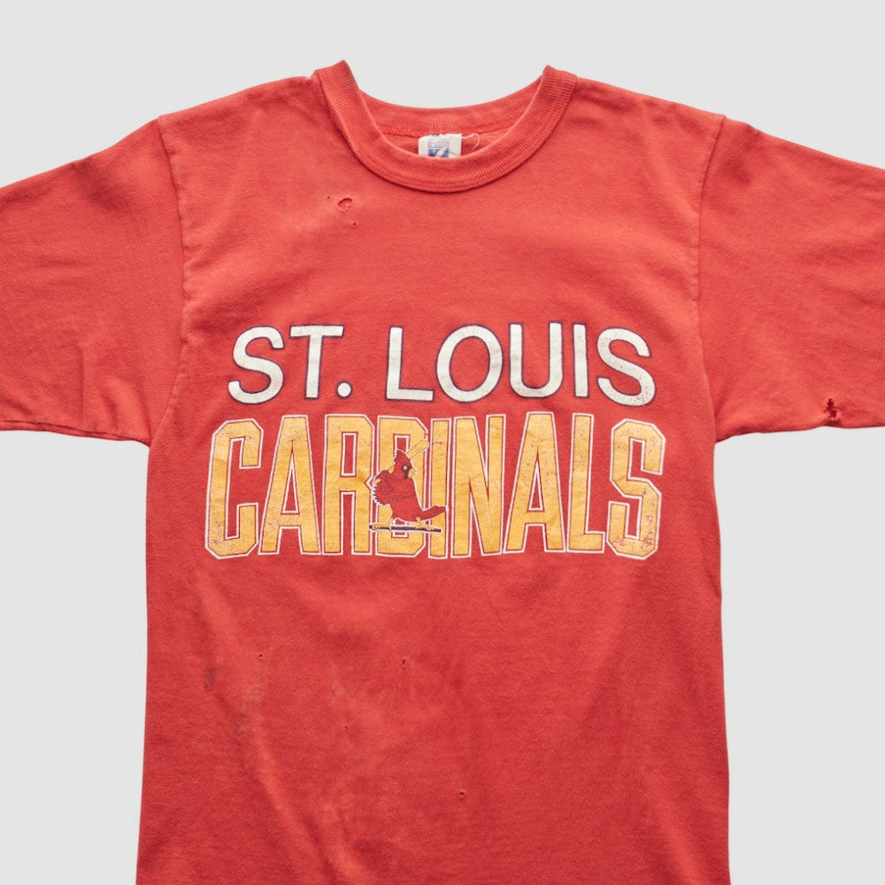 Red St. Louis Cardinals Logo 7 90s T-shirt