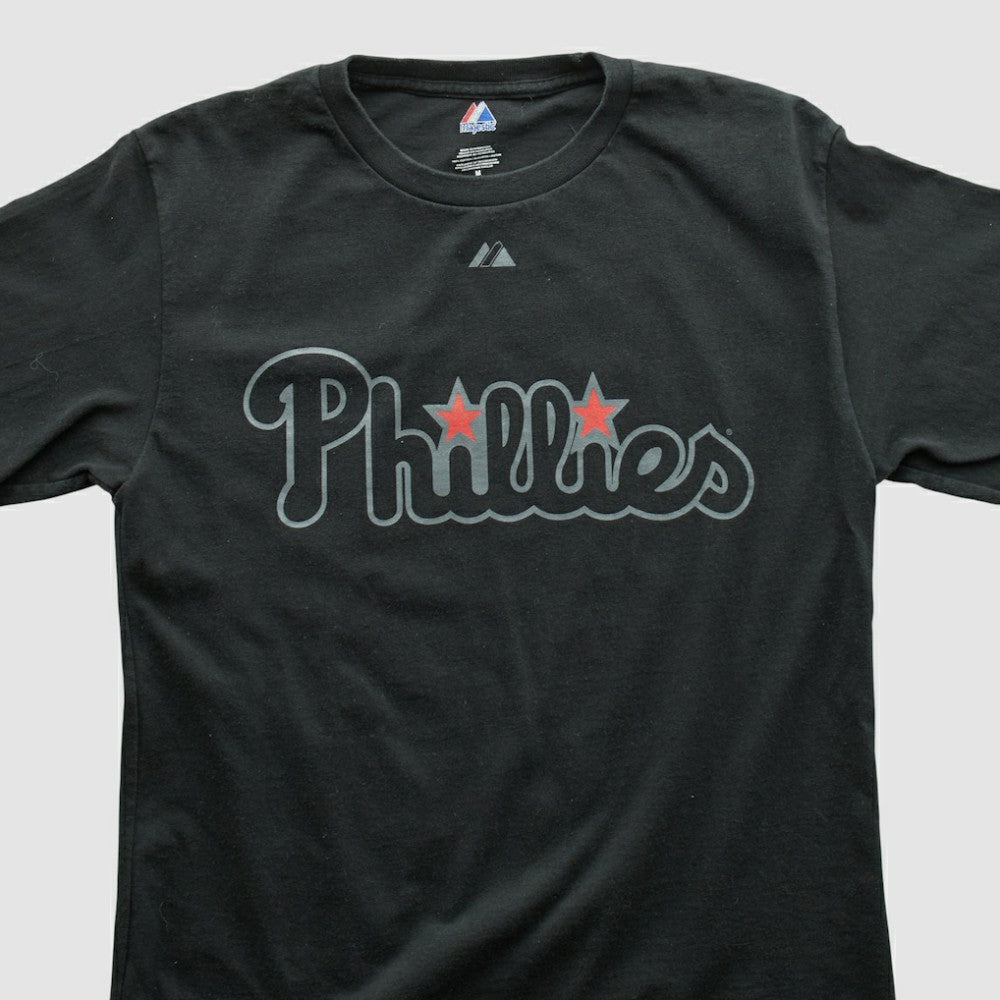 Black Philadelphia Phillies Majestic 2000s T-shirt