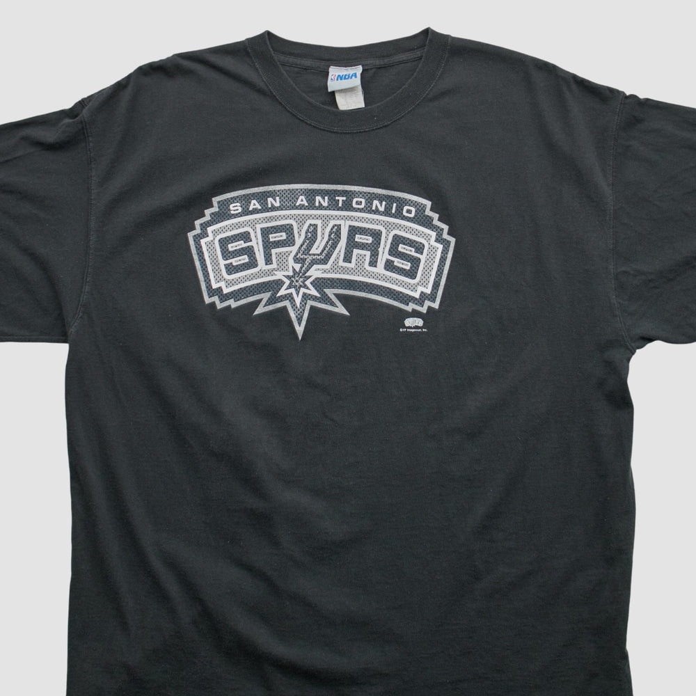 Vintage San Antonio Spurs NBA 2000s T-shirt