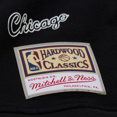 Mitchell & Ness Chicago Bulls Women's Hardwood Classics Script Lightweight Sweatshirt