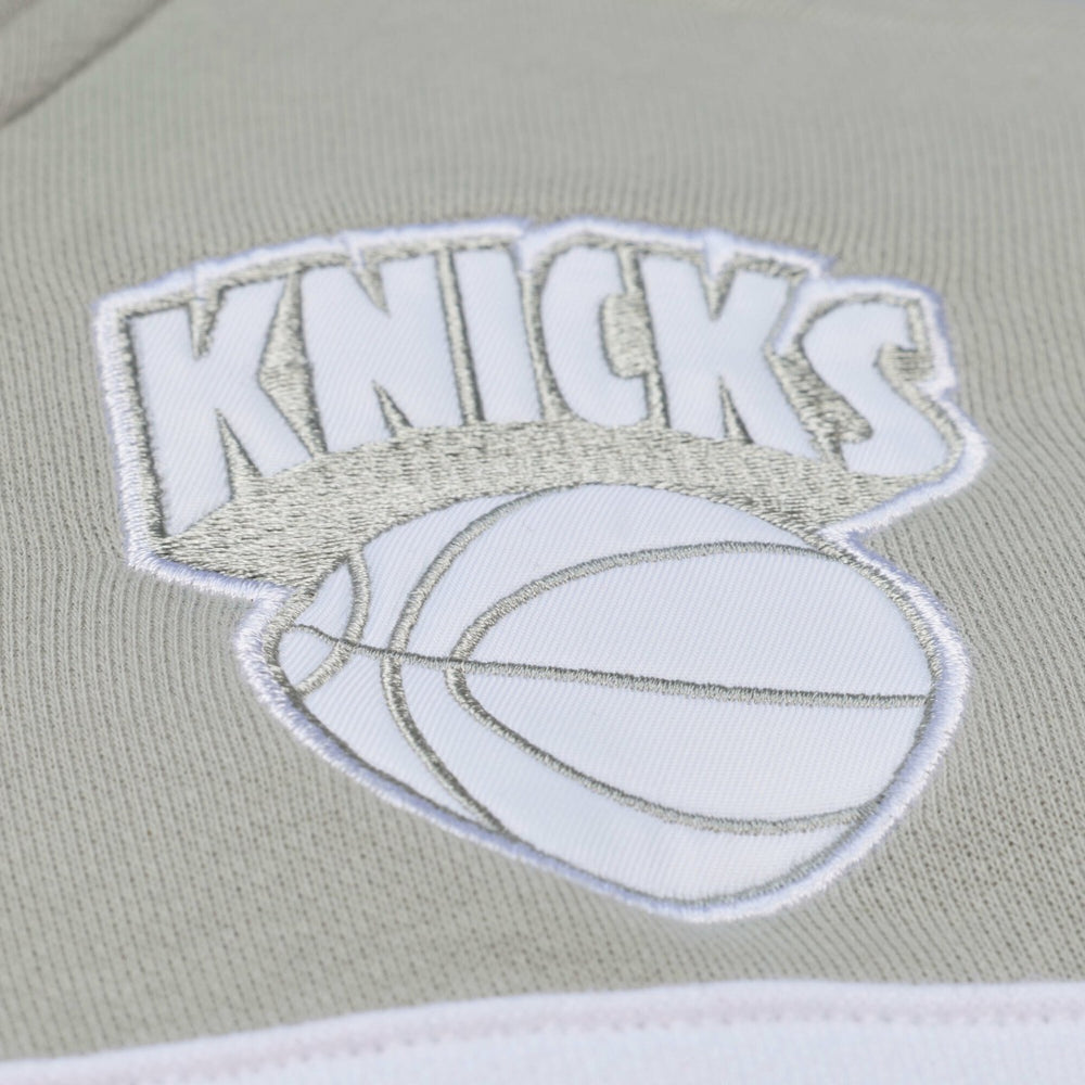 Mitchell & Ness New York Knicks Thunderstorm Head Coach Quarter-Zip Jacket