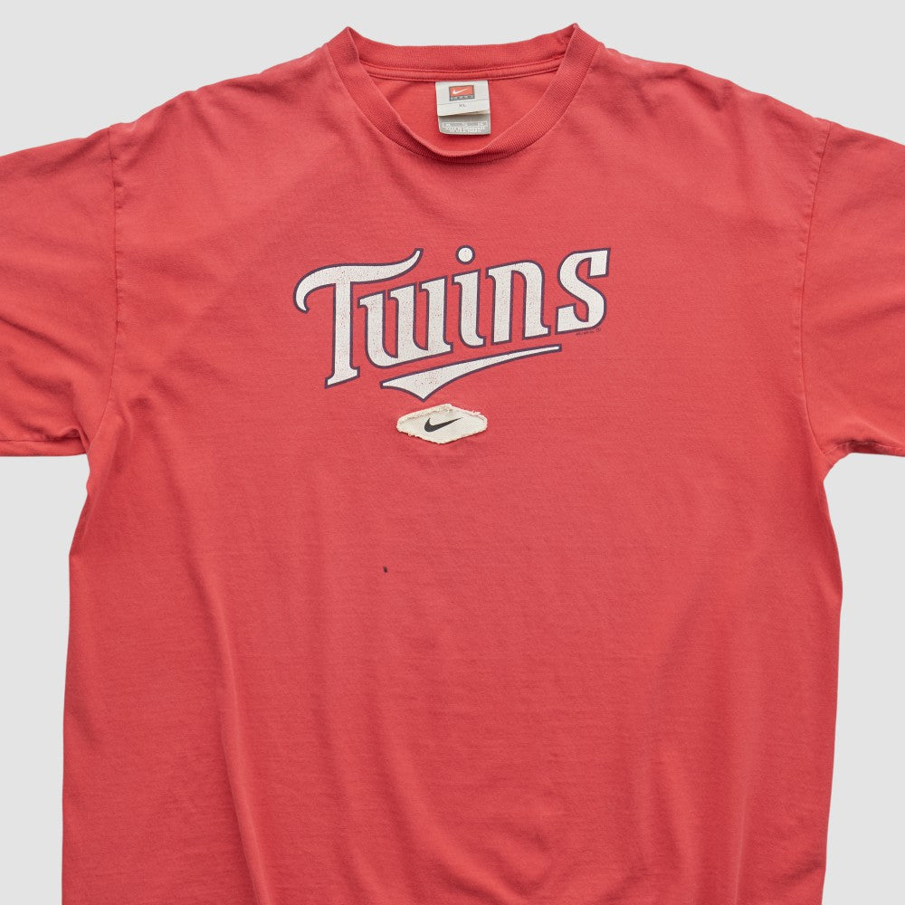 Red Minnesota Twins Nike 2000s T-shirt