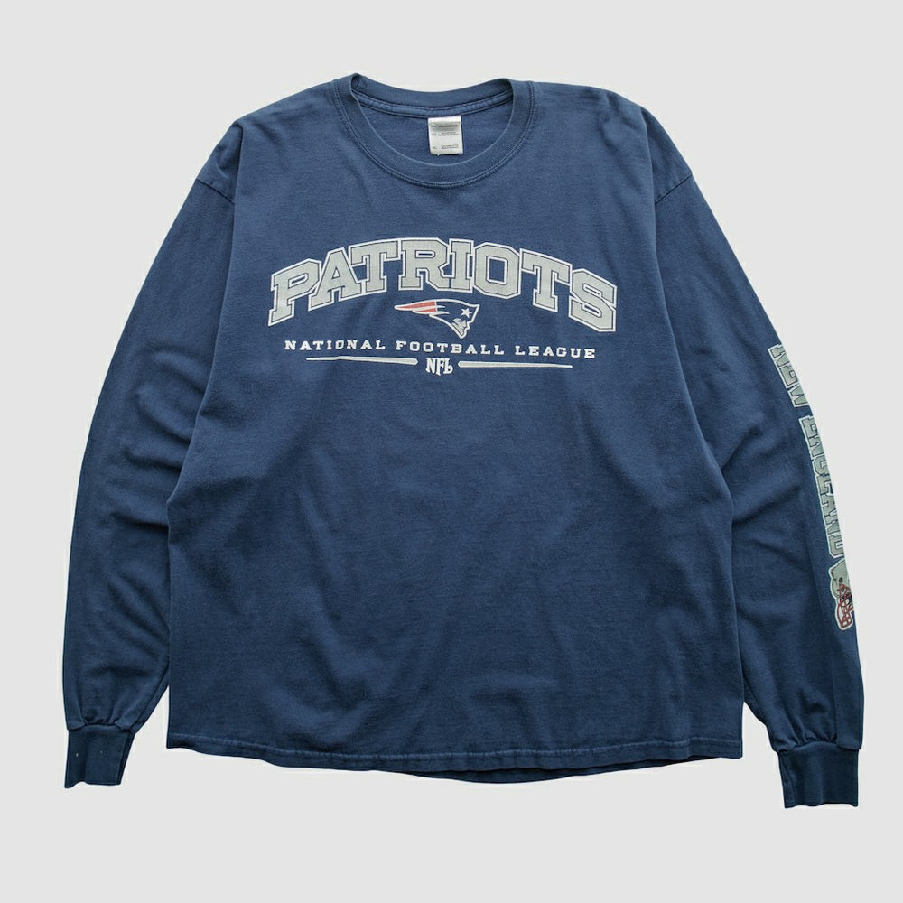 Gildan 2000s Long Sleeve T-shirt - New England Patriots T-shirts