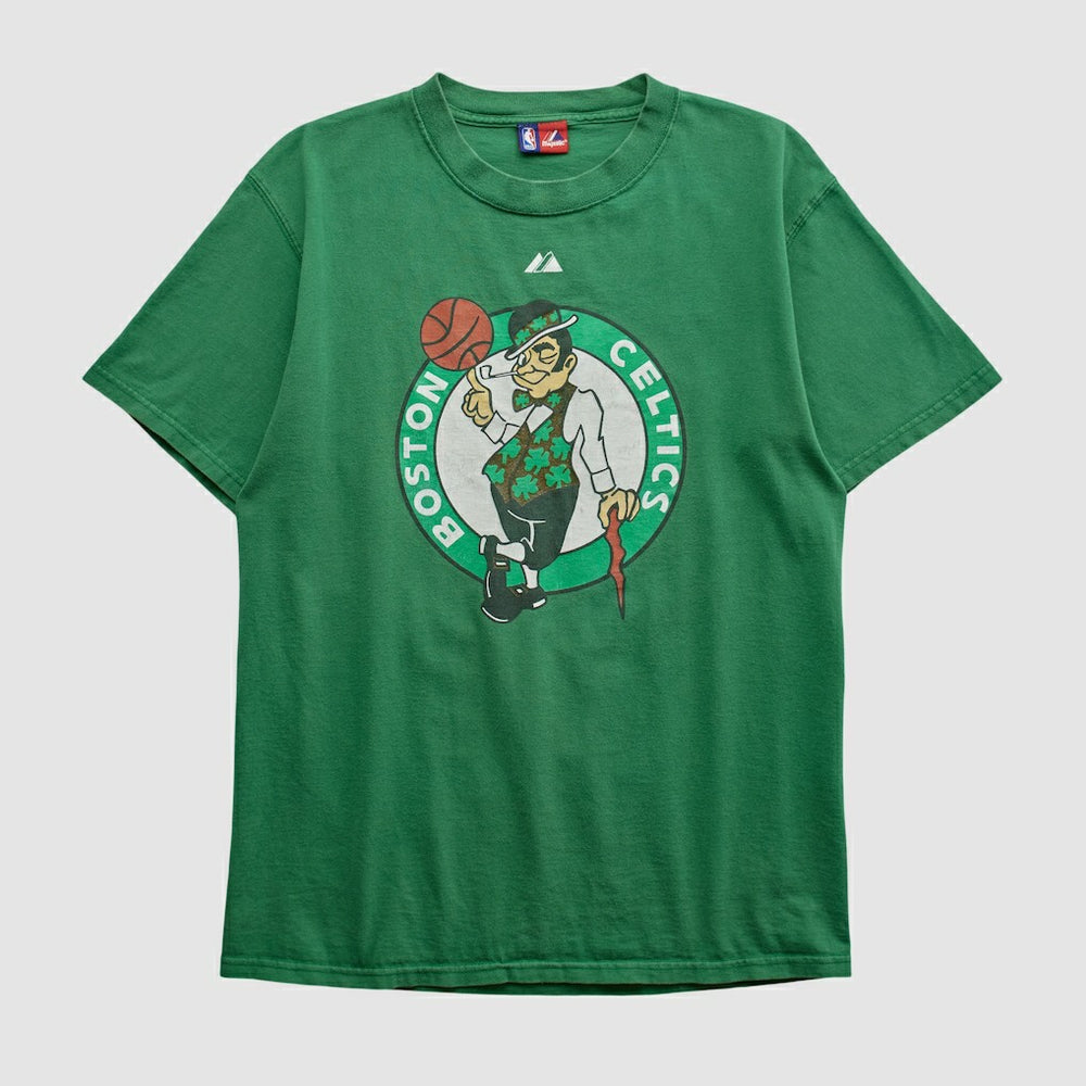 Vintage Boston Celtics Majestic 2000s T-shirt