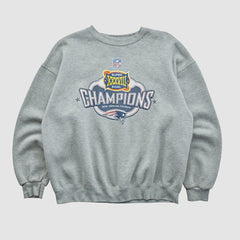 Super Bowl XXXVIII Lee Apparel 2004 Pullover Sweatshirt - New England Patriots Pullover