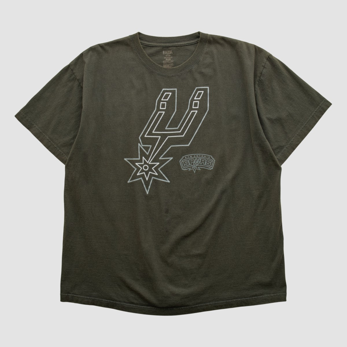Vintage San Antonio Spurs NBA 2000s T-shirt