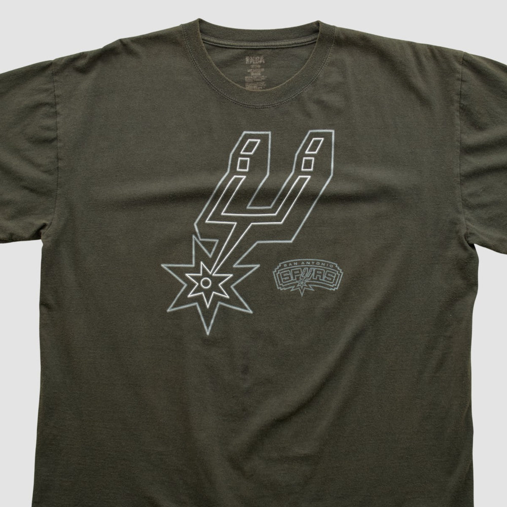 Vintage San Antonio Spurs NBA 2000s T-shirt