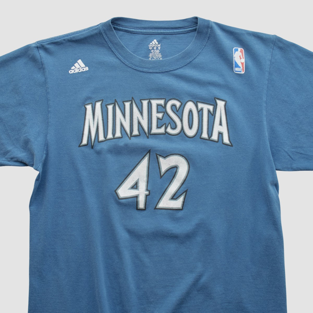 Adidas Minnesota Timberwolves 2010s T-shirt