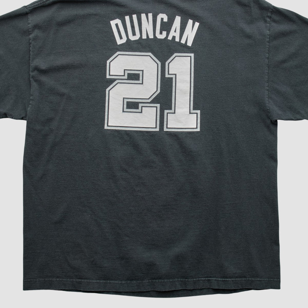 Vintage San Antonio Spurs NBA 2000s T-shirt