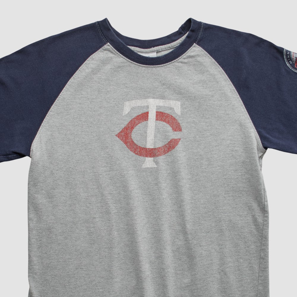 Heather Gray Minnesota Twins Majestic 2000s T-shirt