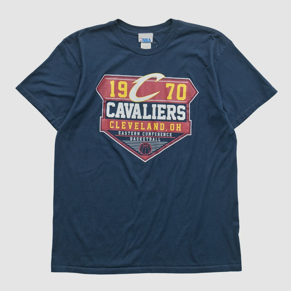Vintage Cleveland Cavaliers NBA 2000s T-shirt sale