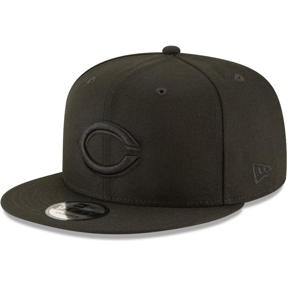 Black Cincinnati Reds New Era Black on Black 9FIFTY Team Snapback Adjustable Hat