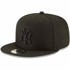 Black New York Yankees New Era Black on Black 9FIFTY Team Snapback Adjustable Hat