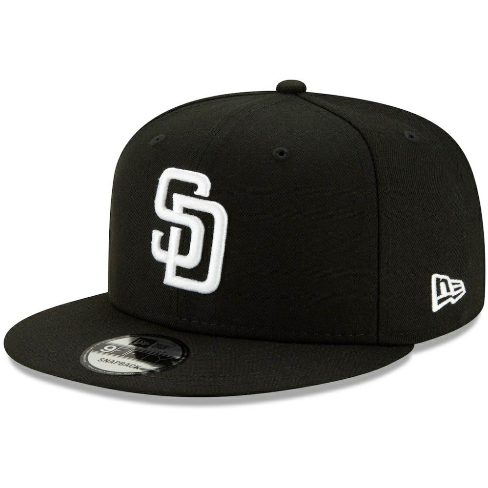 Black San Diego Padres New Era 9FIFTY Adjustable Hat