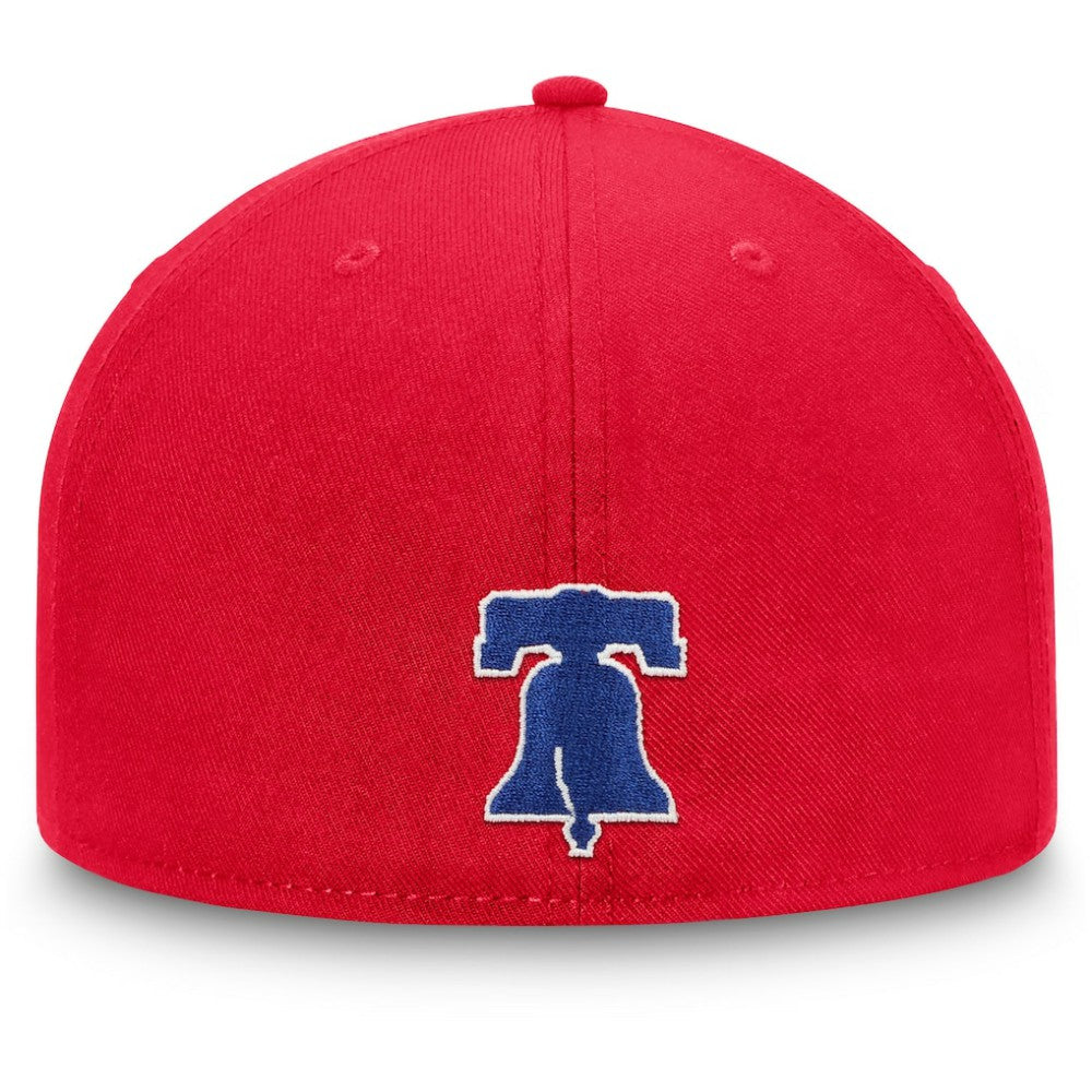Red Philadelphia Phillies Fanatics Team Core Fitted Hat