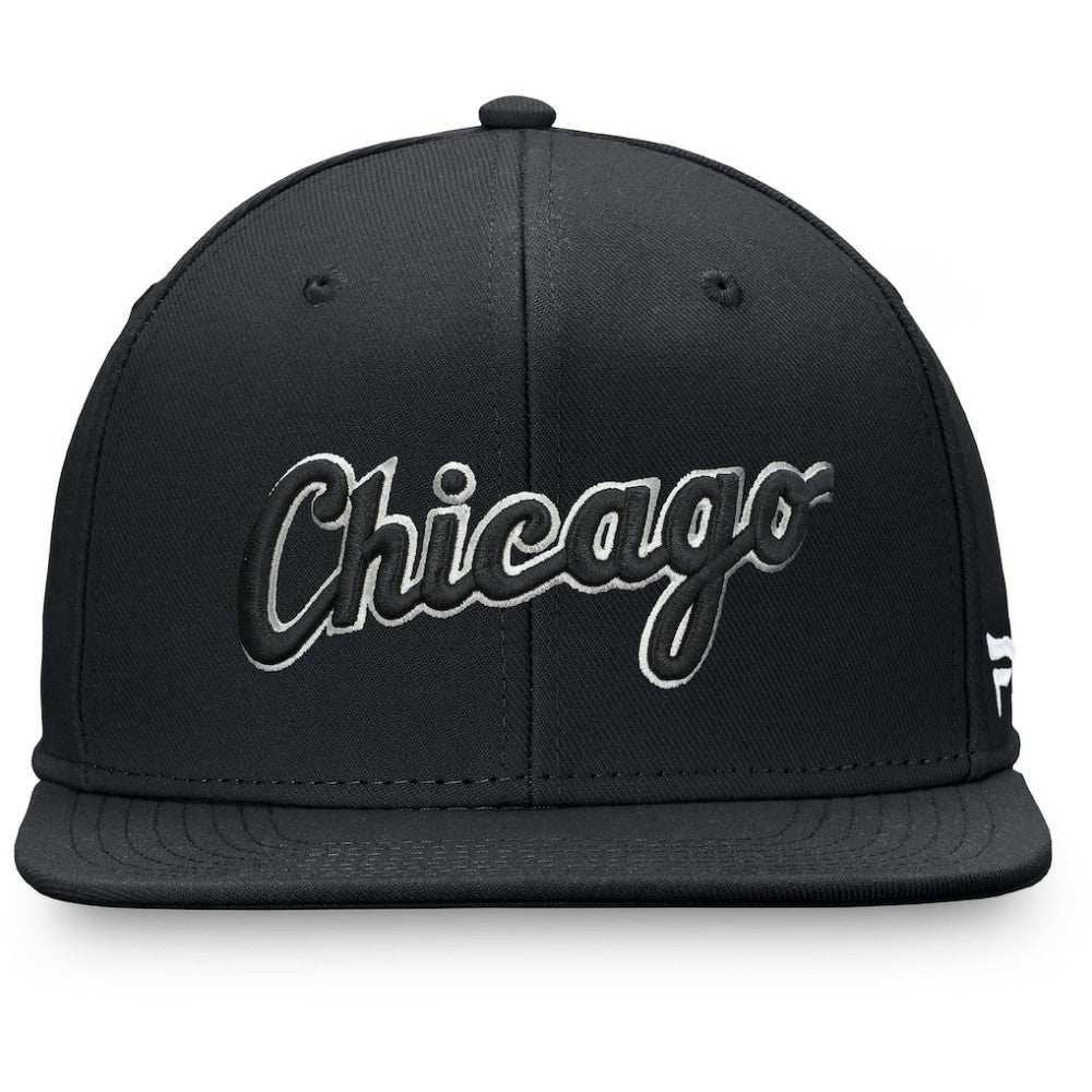 Black Chicago White Sox Fanatics Team Core Fitted Hat
