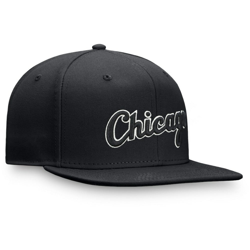Black Chicago White Sox Fanatics Team Core Fitted Hat