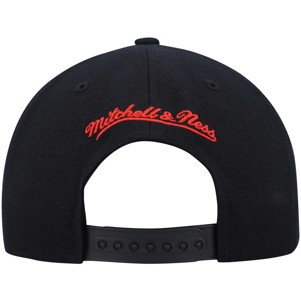 Mitchell & Ness Toronto Raptors Team Two-Tone 2.0 Snapback Hat