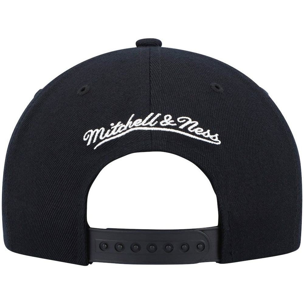 Mitchell & Ness Toronto Raptors Ground 2.0 Snapback Hat