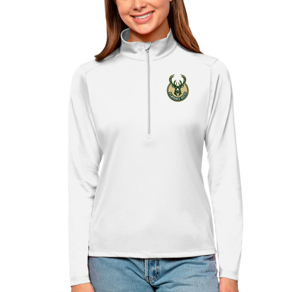 Milwaukee Bucks Antigua Women's Tribute Half-Zip Top