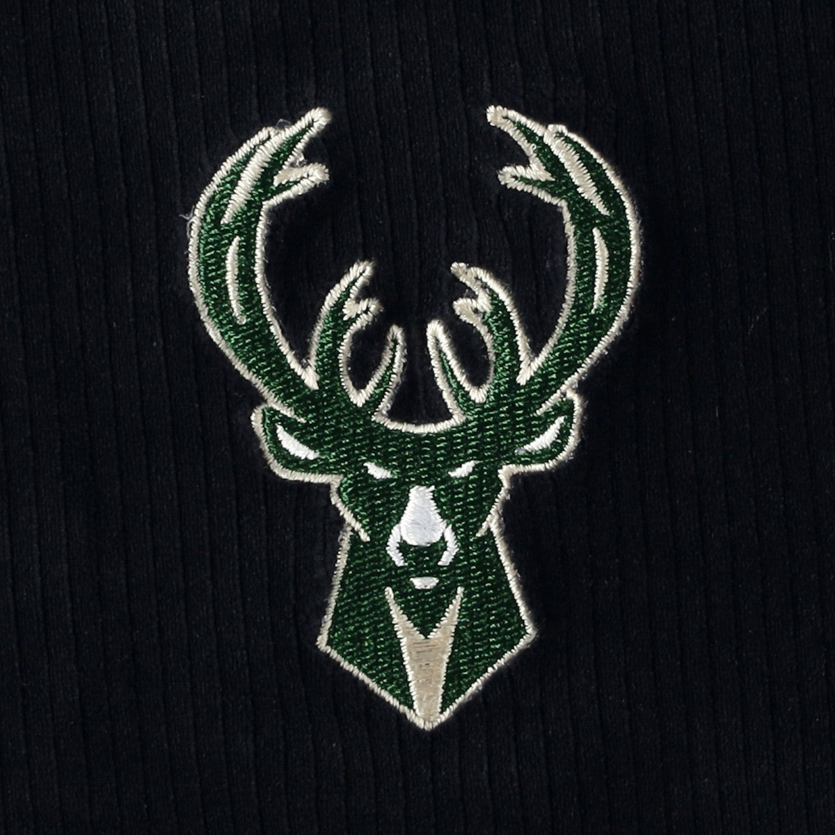 Milwaukee Bucks Touch Women's End Line Velour Pullover Hoodie
