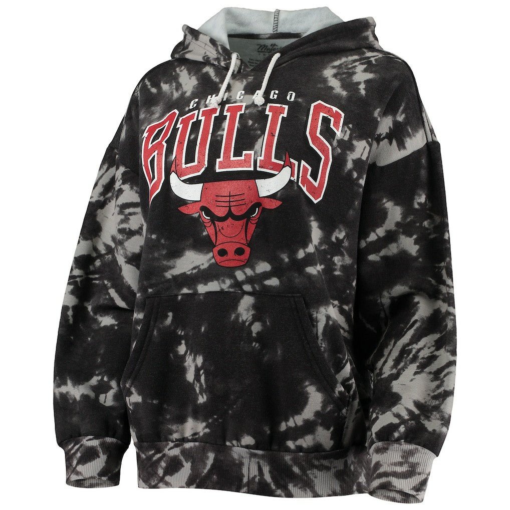 Chicago Bulls Majestic Threads Women's Burble Tie-Dye Tri-Blend Pullover Hoodie