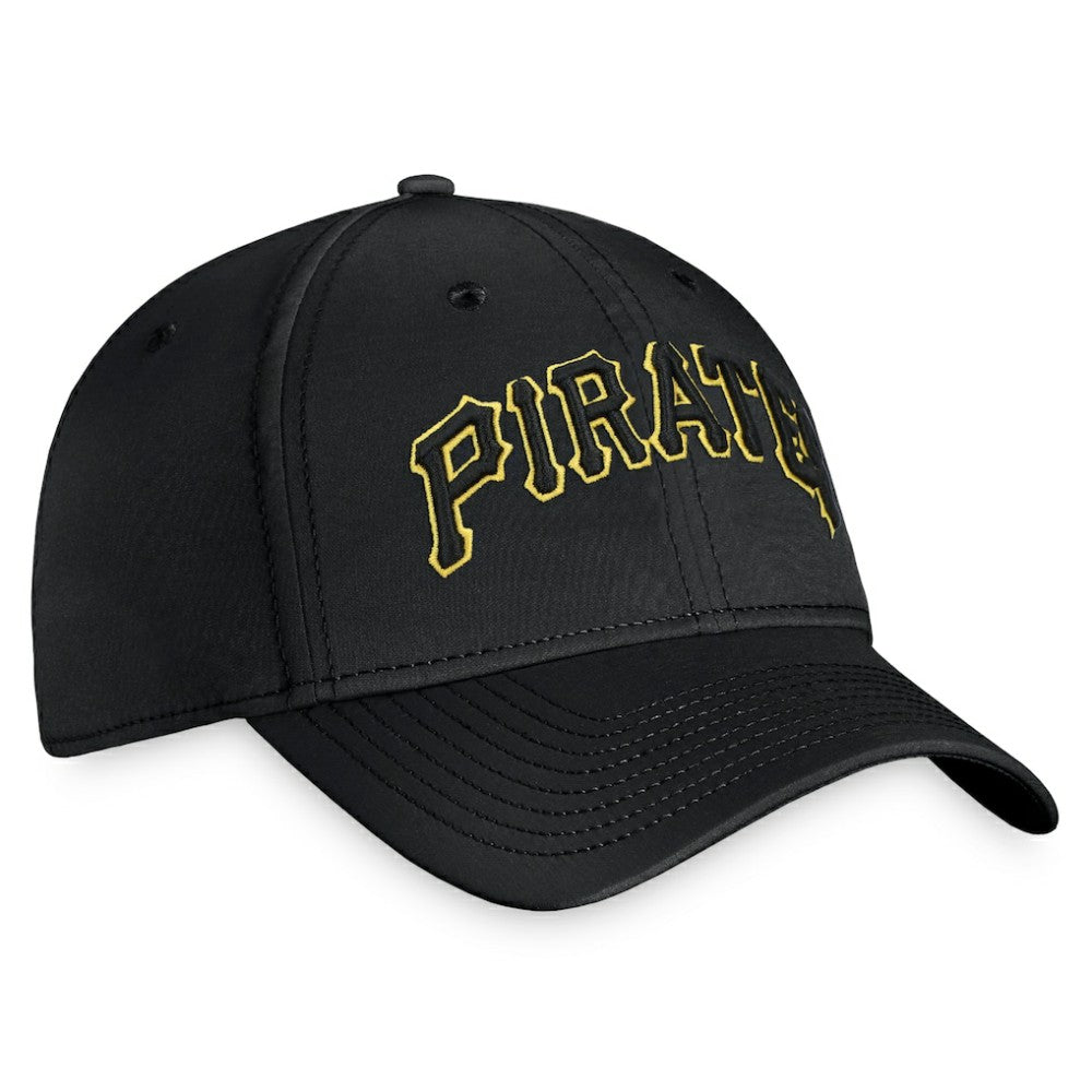 Black Pittsburgh Pirates Fanatics Core Flex Hat
