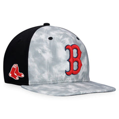 Gray Boston Red Sox Majestic Smoke Dye Snapback Hat