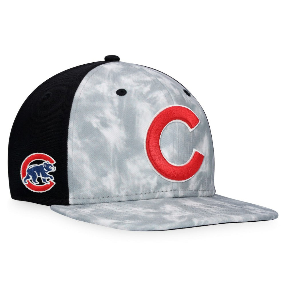 Gray Chicago Cubs Majestic Smoke Dye Snapback Hat