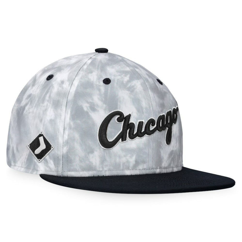 Black/White Chicago White Sox Fanatics Smoke Dye Fitted Hat