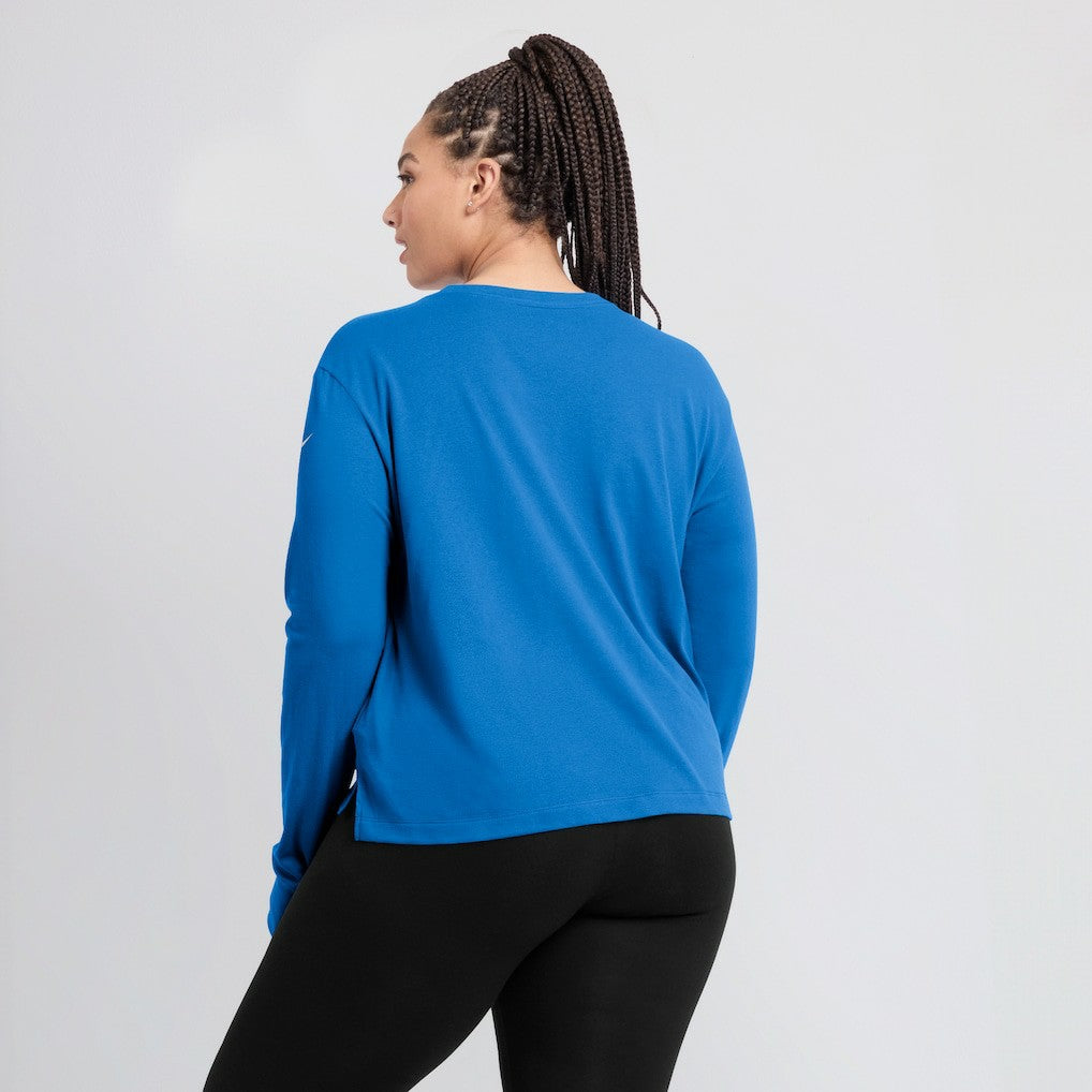 Women's Modest Crop Performance Long Sleeve T-Shirt - Los Angeles Chargers T-shirts