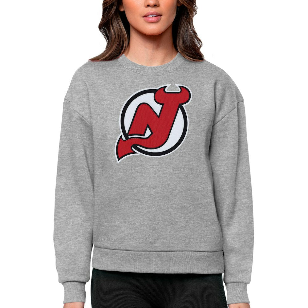 NHL New Jersey Devils Antigua Women's Team Logo Victory Crewneck Pullover Sweatshirt