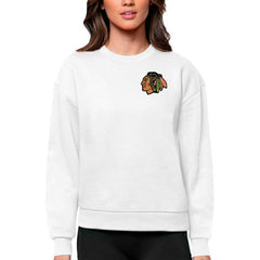NHL Chicago Blackhawks Antigua Women's Victory Crewneck Pullover Sweatshirt