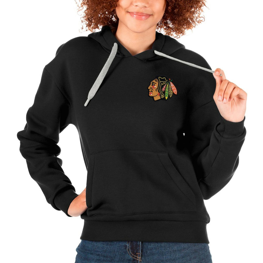 NHL Chicago Blackhawks Antigua Women's Victory Pullover Hoodie