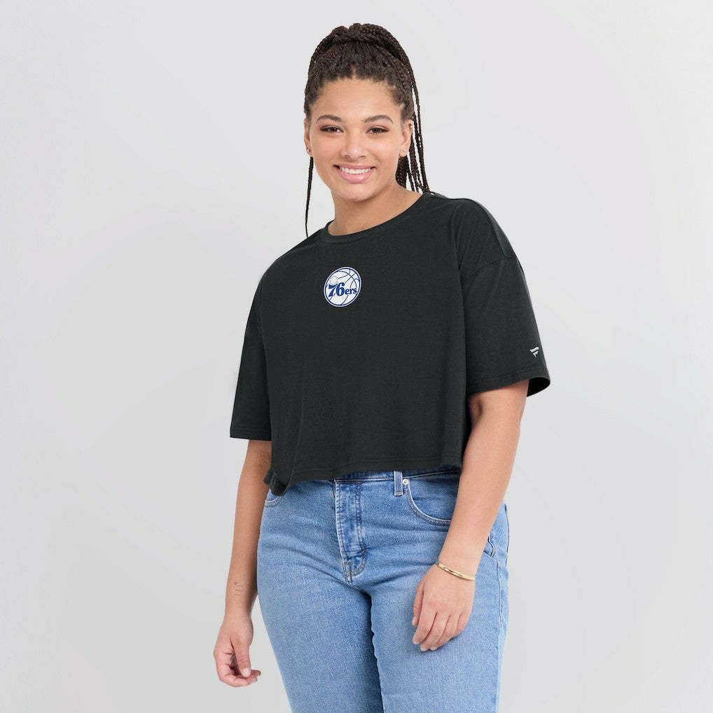 Fanatics Philadelphia 76ers Women's Elements Super Soft Boxy Cropped T-Shirt