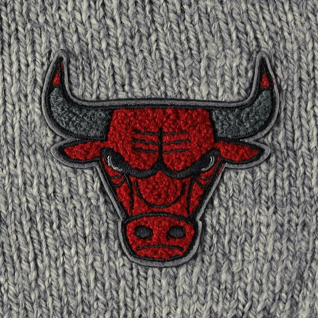 Chicago Bulls Lusso Women's Scarletts Lantern Sleeve Tri-Blend V-Neck Pullover Sweater