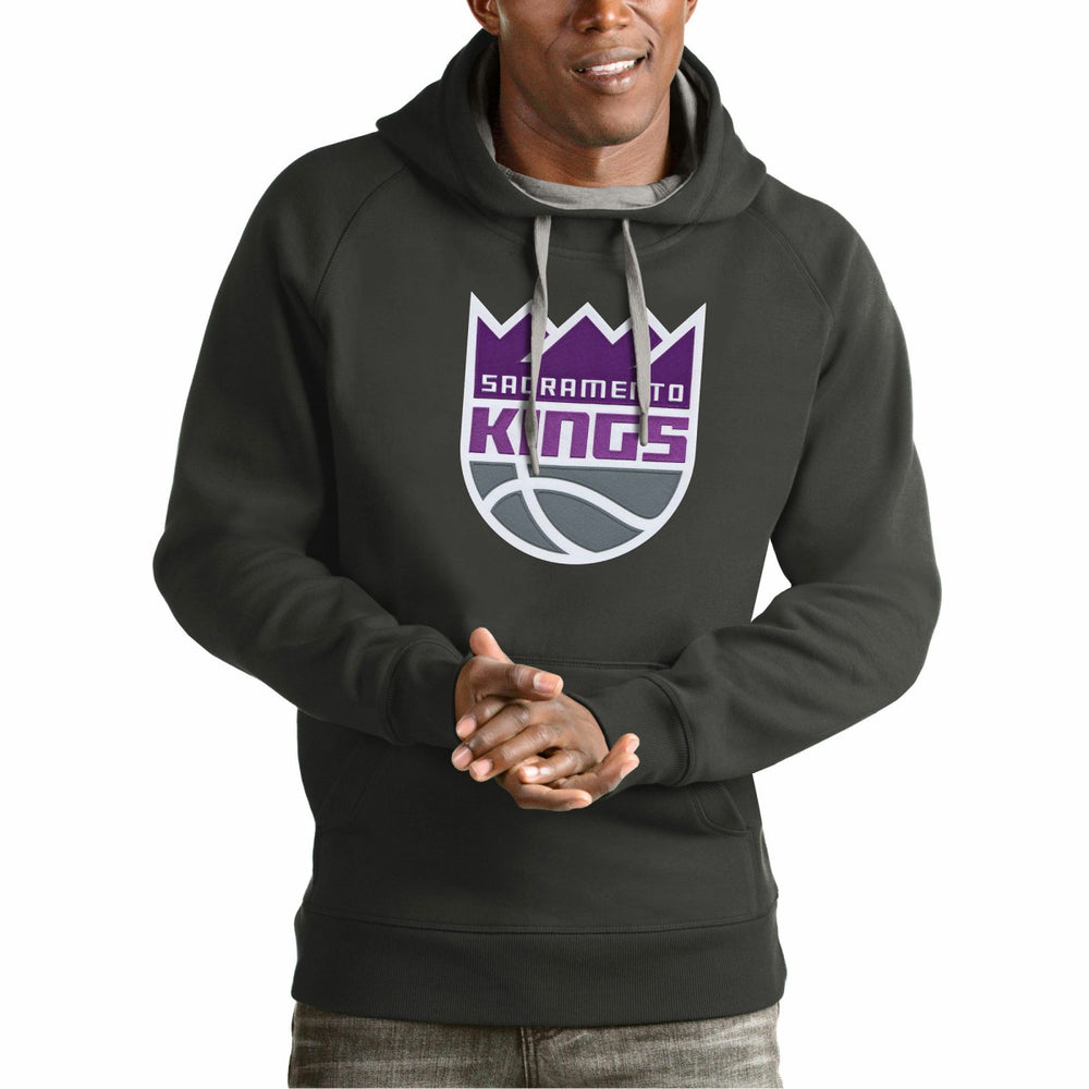 Sacramento Kings Antigua Team Logo Victory Pullover Hoodie