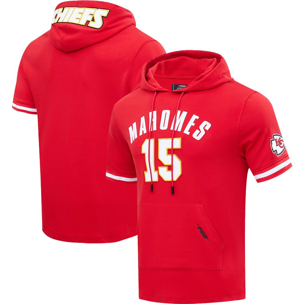 Patrick Mahomes  Pro Standard Player Name & Number Hoodie T-Shirt - Kansas City Chiefs Hoodies